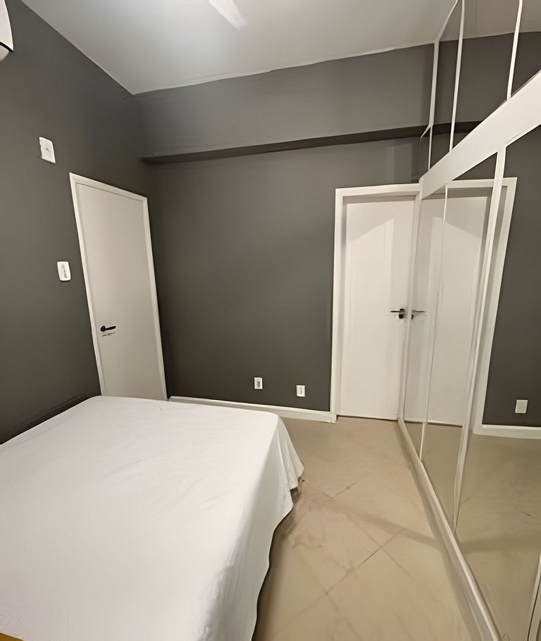 Duplex Copacabana com área aberta - 1 a 8 pessoas